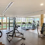 Beautiful 2Br Apt With Gym And Pool
